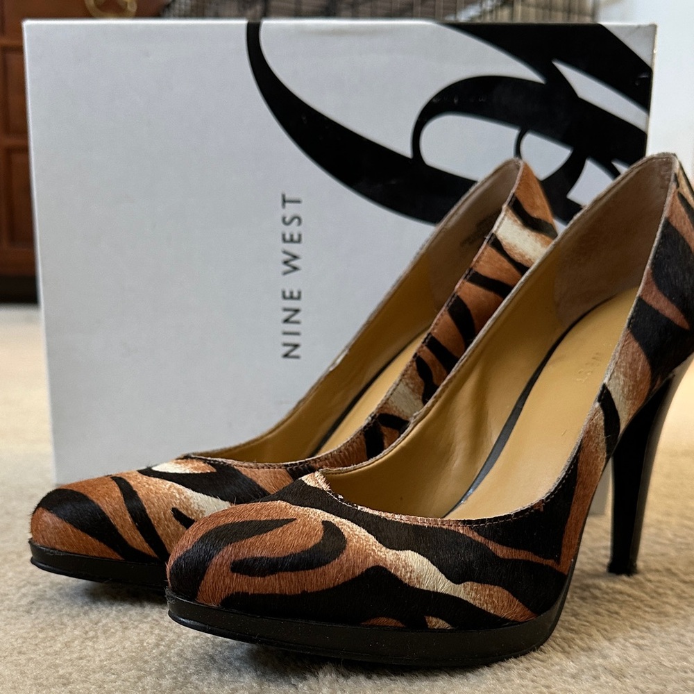 Nine West Black and Brown Animal Print Heels